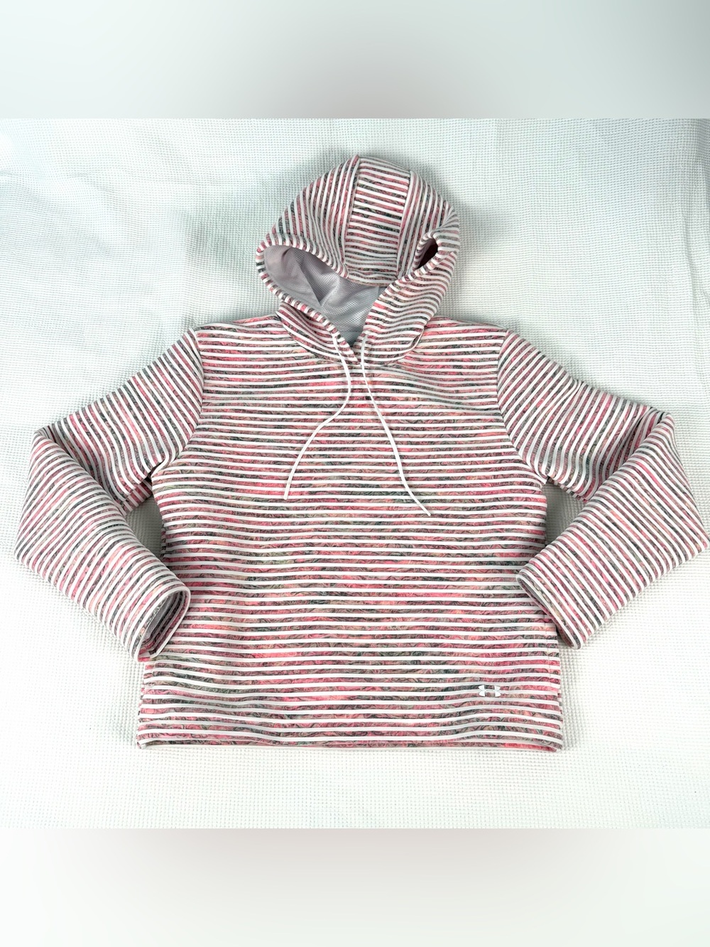 Under Armour Loose Size Medium Women Sweatshirt Striped Pink & White
